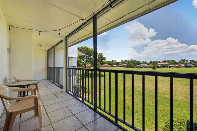 3500 Twin Lakes Terrace 202, Fort Pierce, FL 34951