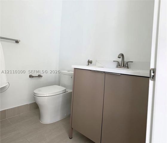 2420 SE 17th Cswy 207C, Fort Lauderdale, FL 33316