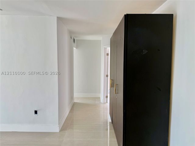 2420 SE 17th Cswy 207C, Fort Lauderdale, FL 33316