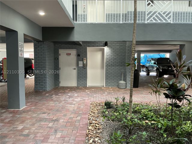 2420 SE 17th Cswy 207C, Fort Lauderdale, FL 33316