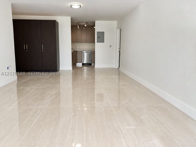 2420 SE 17th Cswy 207C, Fort Lauderdale, FL 33316