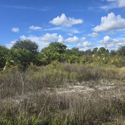 2804 E 11TH STREET, Lehigh Acres, FL 33972