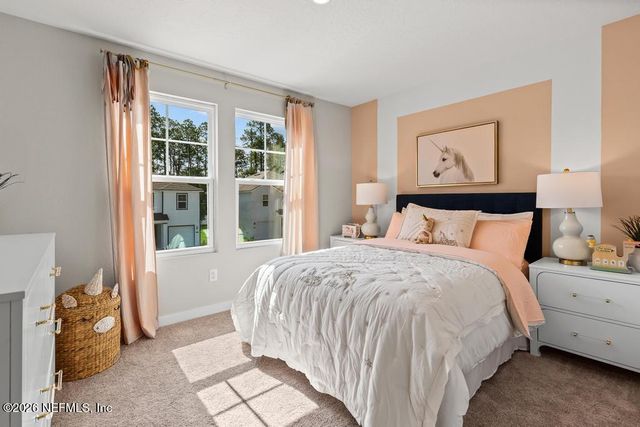 210 BRAZIL NUT Circle, Jacksonville, FL 32218
