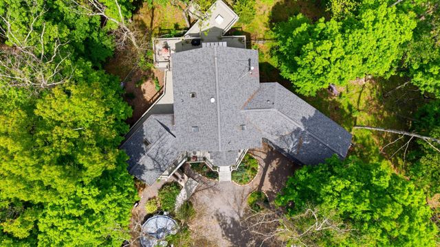 500 LARGENT HEIGHTS LN, Great Cacapon, WV 25422