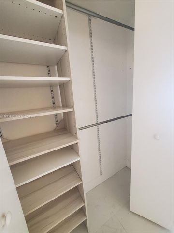 488 NE 18th St 1805, Miami, FL 33132