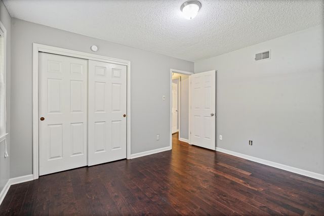 461 DOVE VALLEY DR, Collierville, TN 38017