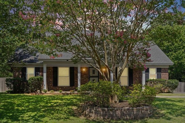 461 DOVE VALLEY DR, Collierville, TN 38017