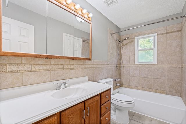 461 DOVE VALLEY DR, Collierville, TN 38017