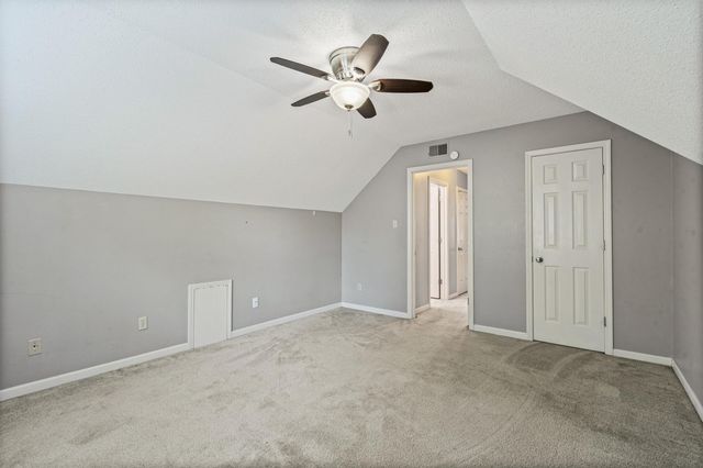 461 DOVE VALLEY DR, Collierville, TN 38017