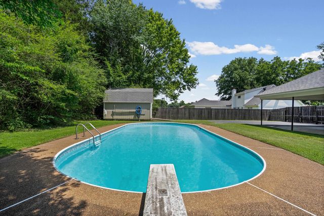 461 DOVE VALLEY DR, Collierville, TN 38017