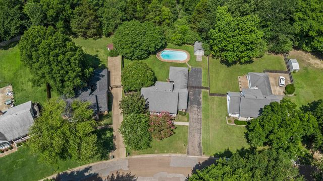 461 DOVE VALLEY DR, Collierville, TN 38017