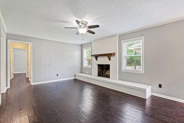 461 DOVE VALLEY DR, Collierville, TN 38017