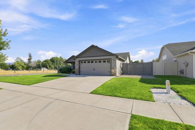 19028 E Mountain View Ave, Spokane Valley, WA 99027