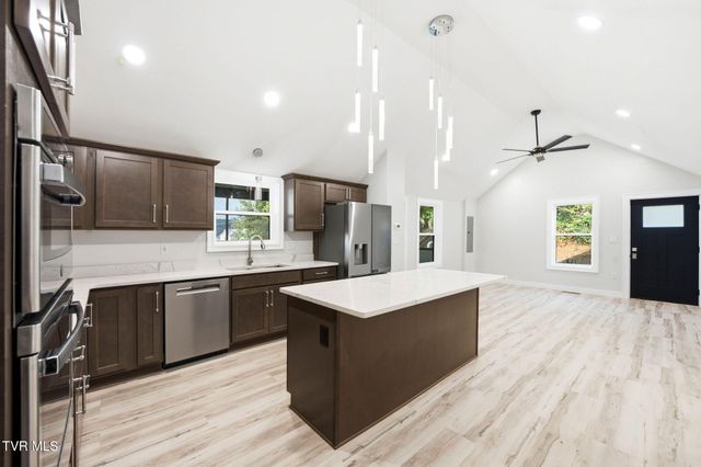 1200 Afton Street, Johnson City, TN 37601