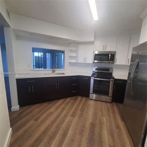 929 Hamilton Drive 929F, Homestead, FL 33034