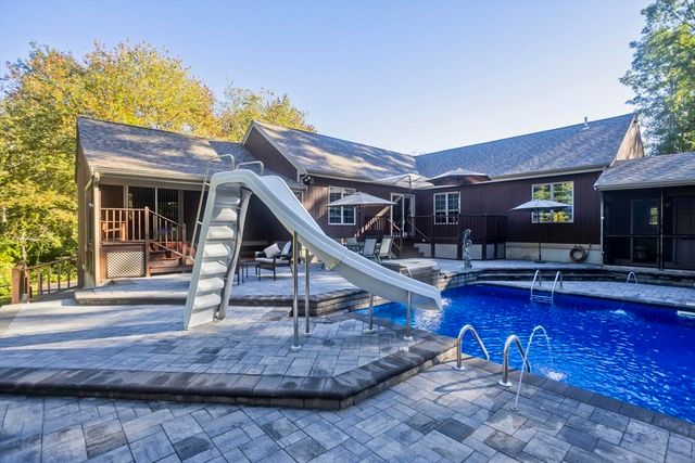 547 Berkley St, Berkley, MA 02779