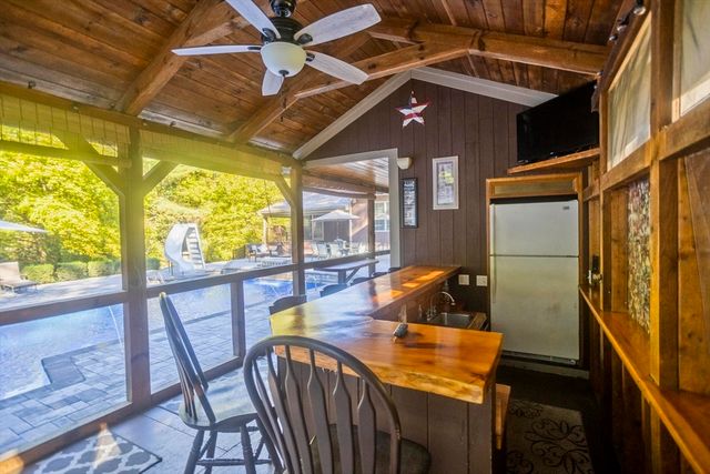 547 Berkley St, Berkley, MA 02779