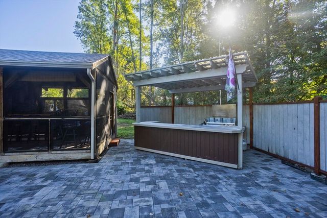 547 Berkley St, Berkley, MA 02779