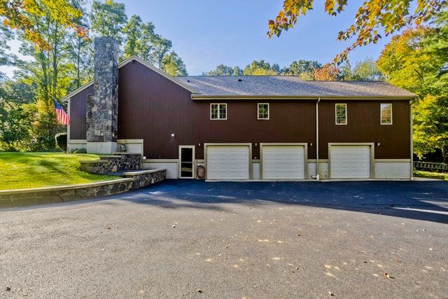 547 Berkley St, Berkley, MA 02779