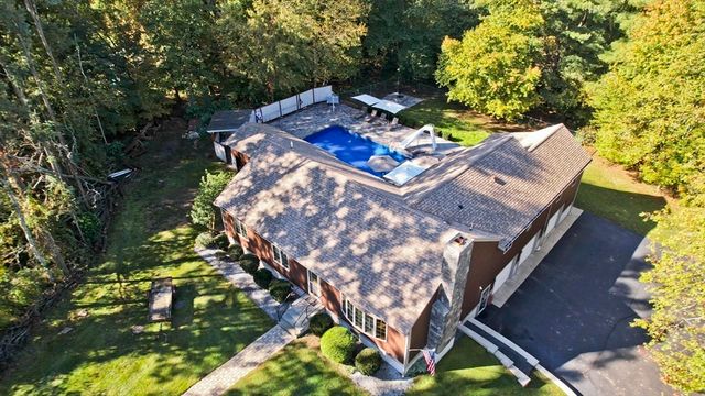 547 Berkley St, Berkley, MA 02779