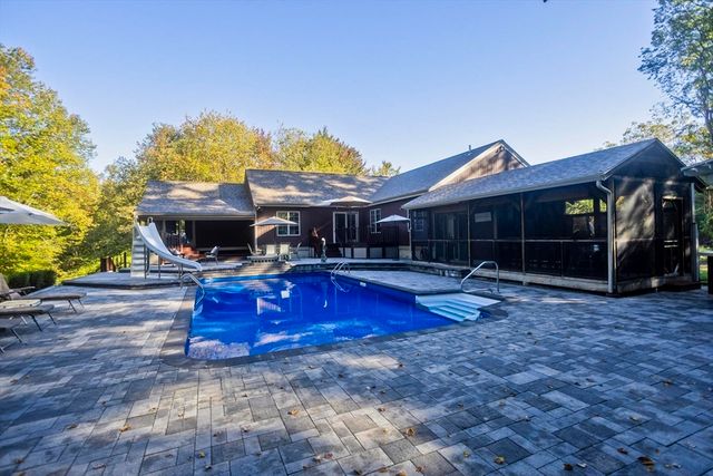 547 Berkley St, Berkley, MA 02779