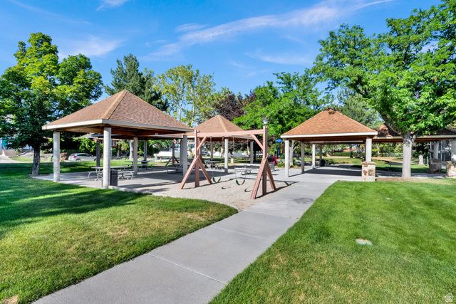4417 S DUNRAVEN DR, West Valley City, UT 84119