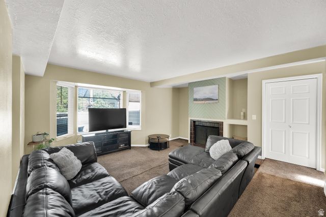 4417 S DUNRAVEN DR, West Valley City, UT 84119
