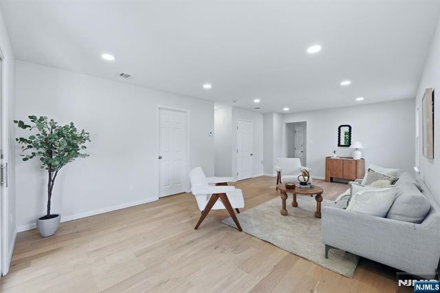 3 Pine Street, Montvale, NJ 07645