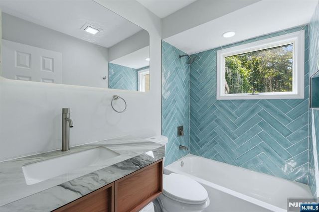 3 Pine Street, Montvale, NJ 07645