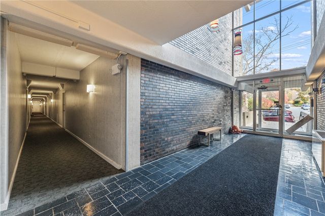 5619 Kentucky Ave 104, Shadyside, PA 15232