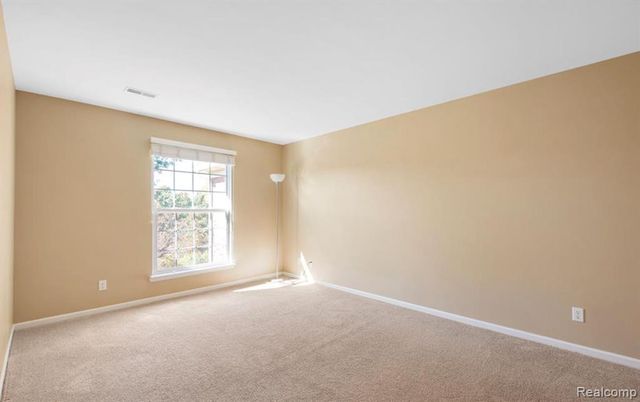 1845 Flagstone Circle, Rochester, MI 48307