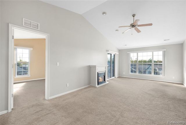 1845 Flagstone Circle, Rochester, MI 48307