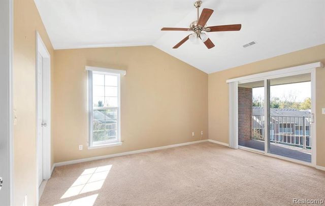 1845 Flagstone Circle, Rochester, MI 48307