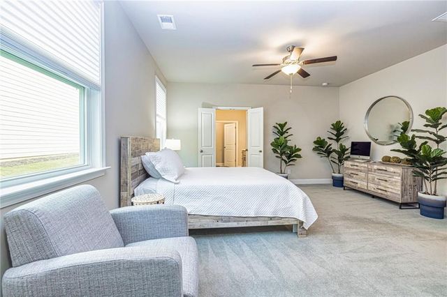 565 Timberbrook Drive, Sharpsburg, GA 30277