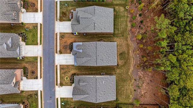 565 Timberbrook Drive, Sharpsburg, GA 30277