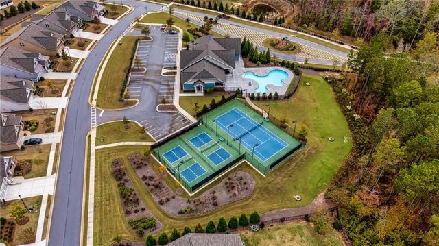 565 Timberbrook Drive, Sharpsburg, GA 30277