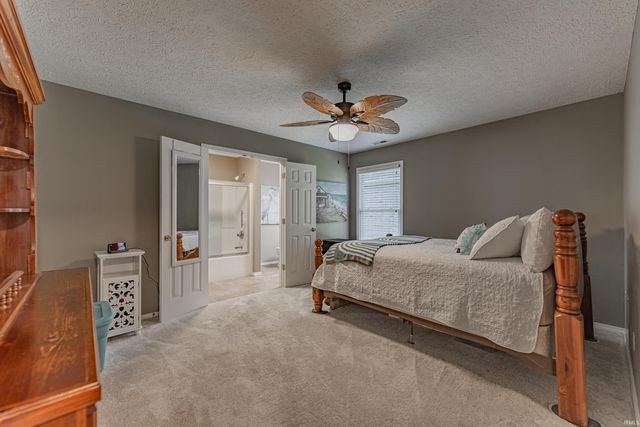 3817 Timber View Drive, Evansville, IN 47715
