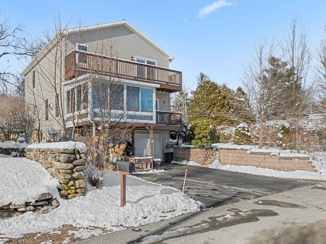 5 Glen Echo Shore Rd, Charlton, MA 01507