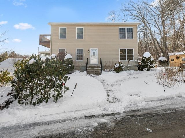 5 Glen Echo Shore Rd, Charlton, MA 01507