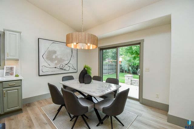 5109 S Manchester Ct Court, Sioux Falls, SD 57108