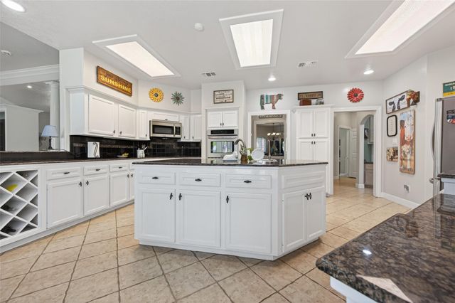 11523 Ripplewind Drive, Montgomery, TX 77356