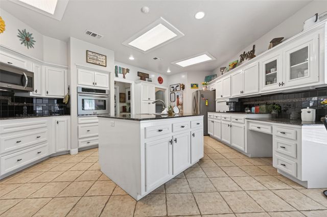 11523 Ripplewind Drive, Montgomery, TX 77356