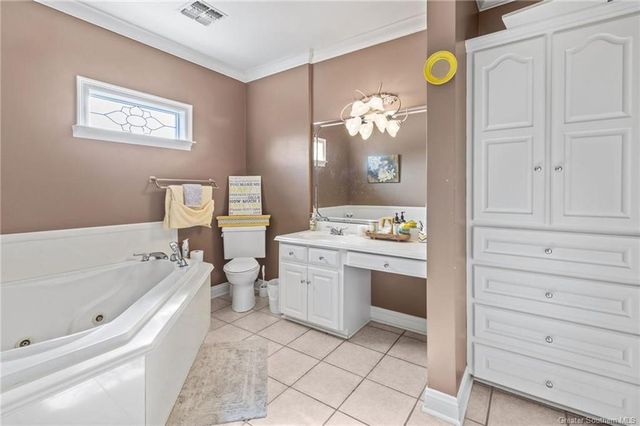 814 Comfort Lane, Jennings, LA 70546