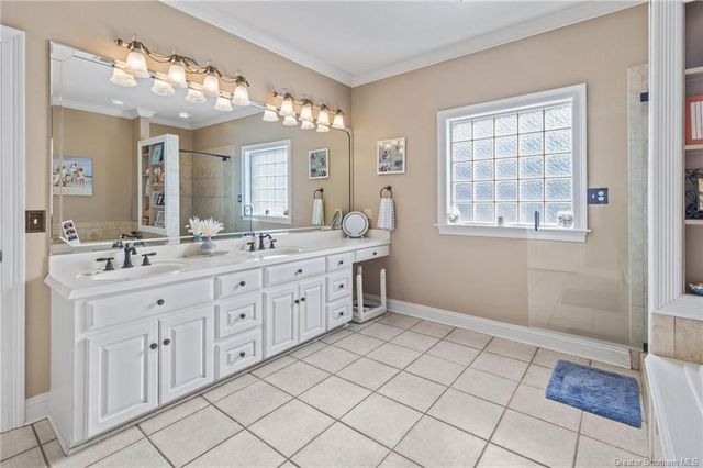 814 Comfort Lane, Jennings, LA 70546