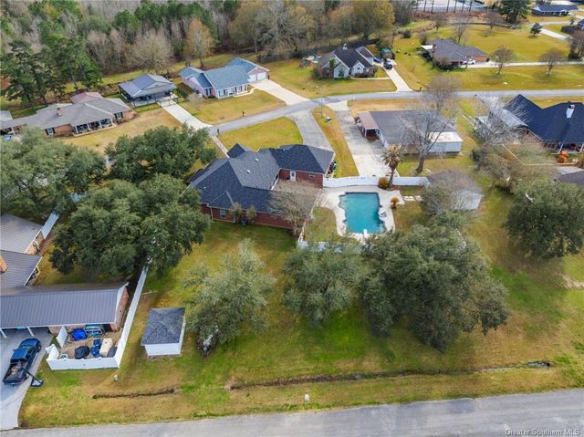 814 Comfort Lane, Jennings, LA 70546