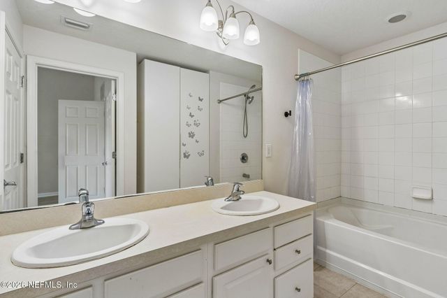 4193 MARBLEWOOD Lane, Jacksonville, FL 32216