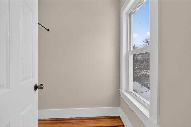 49 Springvale Ave, Lynn, MA 01904