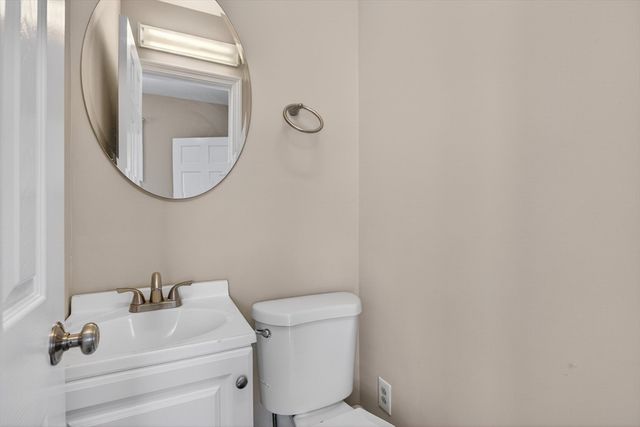 49 Springvale Ave, Lynn, MA 01904