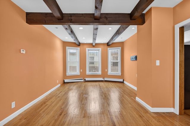 49 Springvale Ave, Lynn, MA 01904