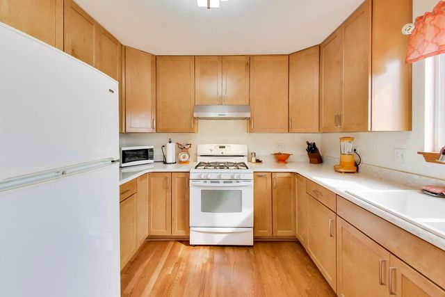 330 MARTIN Drive, Woodstock, IL 60098